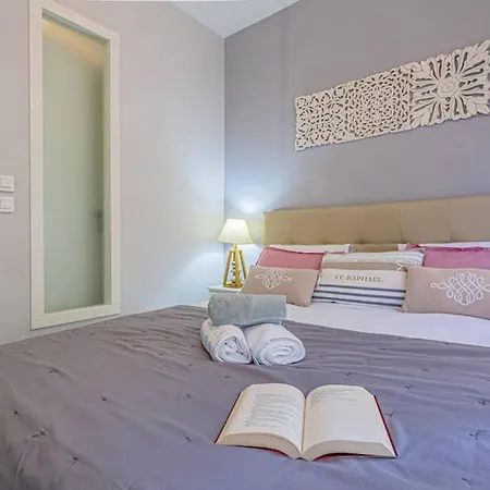 Dante 10 - Cosy Close Sea * Nice